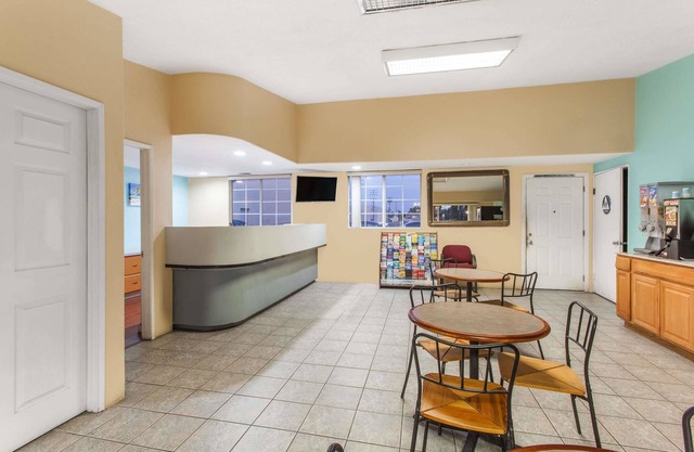 Travelodge by Wyndham San Diego SeaWorld