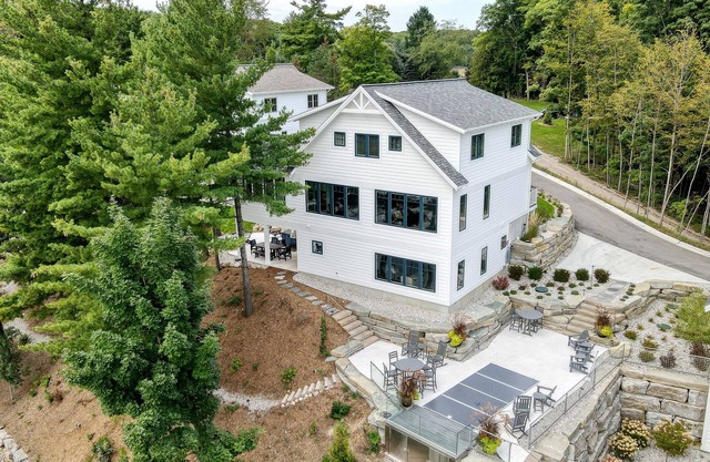 Traverse City Lakemore Resort Luxury Lakefront Home w/Hot Tub on Arbutus Lake