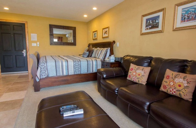 Treasure Mountain Inn - Junior Suite #38 - Cleaning fees included!