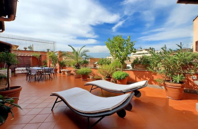 TreasureRome Spanish Steps Penthouse