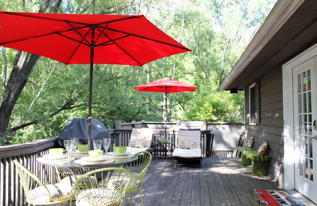 Treetop retreat in Mt. Pisgah nearby Asheville