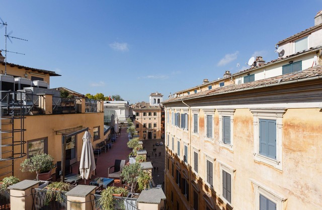 Trevi Charming Penthouse