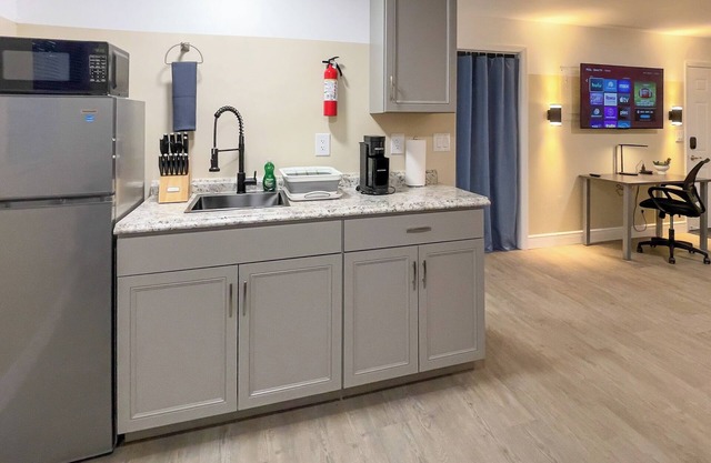 TriLuxe Inn & Studios