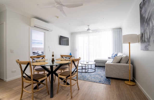 Trinity Collective - Classic One Bedroom Apartment Home away from home.