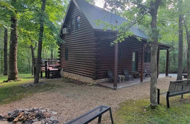 Truman Lake Cabin - Secluded and private