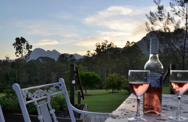 Tuckeroo Cottages & Gardens