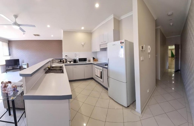 Tuggeranong Short Stay #09C - Sleeps 4