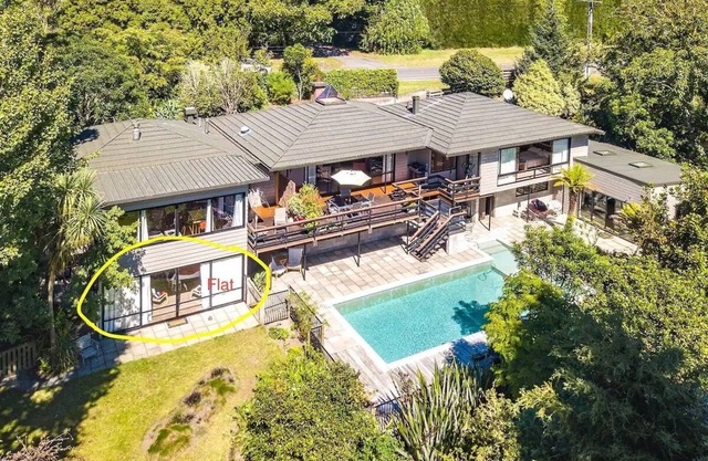 Tuparipari Riverbank Retreat