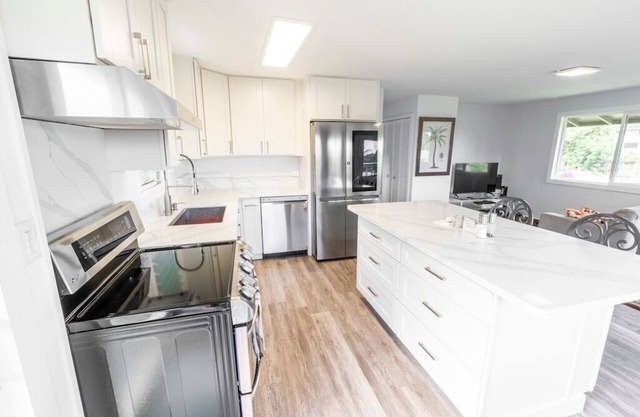 Turtle Bay 2 bedroom Short Walk To Beach