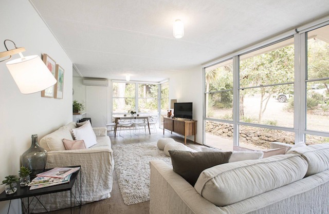 Twiggy, Anglesea - 1 NIGHT FREE!* - Renovated 1960's gem