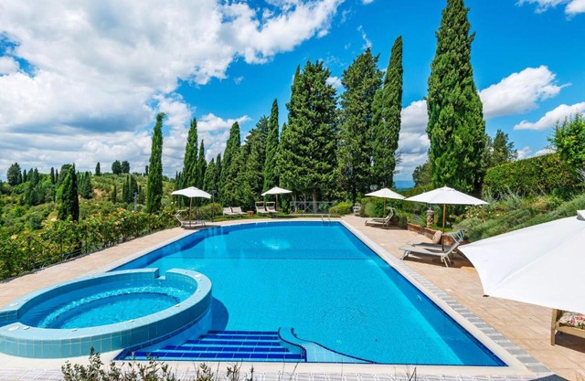 Typisch Toscaans appartement met zwembad en airconditioning