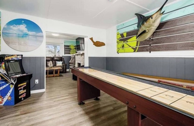 ★ Under the Sea ★ Private Home with Game Room ★