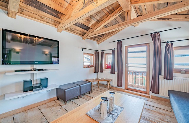 Unique, detached chalet with sauna in central location
