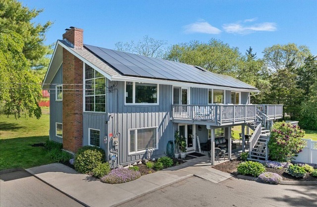 Unique Retreat w/Private Patio, 4 King Beds & BBQ