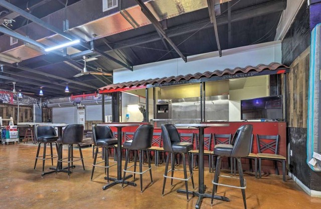 Unique Studio ~4 Mi to Downtown, Houston TX US - For Commerical Purpose