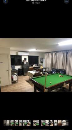 Unique Zone half house with games room & outdoor jacuzzi in Maiden Gully, Bendigo