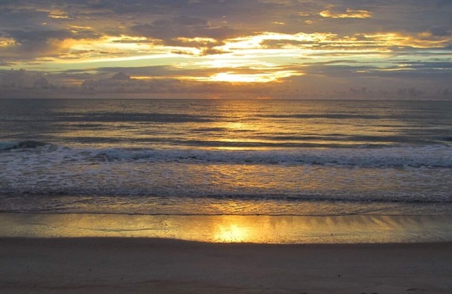 Unit 2 Oceanside 2Bd 1Ba Condos In Ormond-By-The-Sea w/Large Private Beach Deck