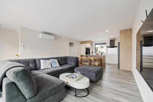 Unit 5 Brand New Your Base to Explore the CBD