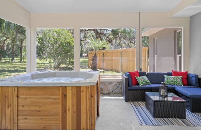 Unplug & Play – Game Room + Huge Yard + Spa
