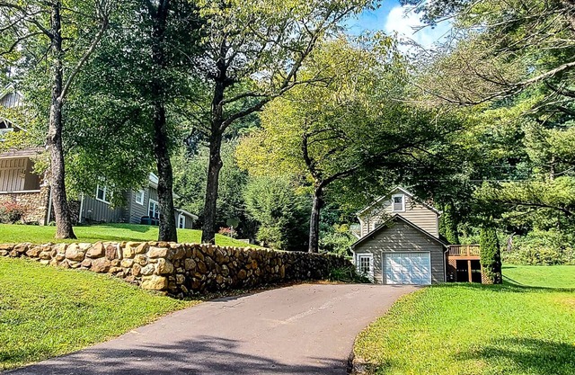 Unwind, Explore, Repeat - This Fall @ Walnut Hill Cottage