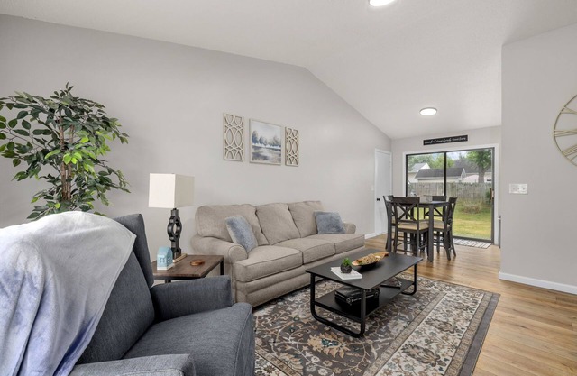 Updated & Cozy 3 BDR Home