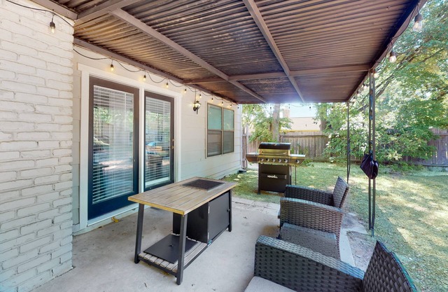 Updated house in Austin with a large yard and game room