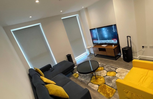 UPPAMOST luxury home 2