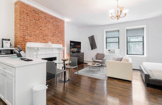 Upper West Side Studio near Central/Riverside Park