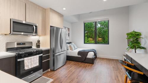Upstay Newly Renovated Apt near SoCo