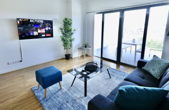 Urban Chic Living Midland 2BR 2BTH