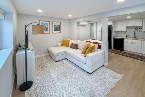 Urban nest retreat