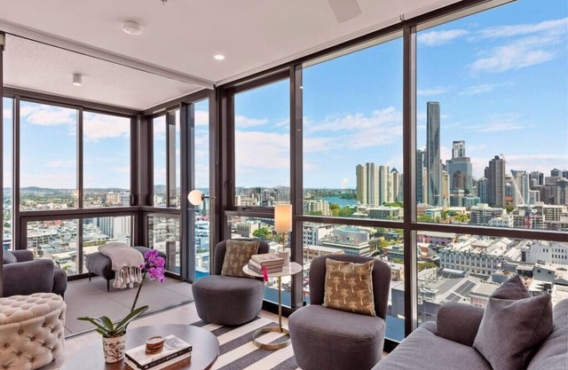 Utopia Suites Luxe Sky Home/Sensational Views 2B/2Bath/Park