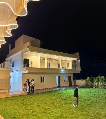 V guesthouse staycation