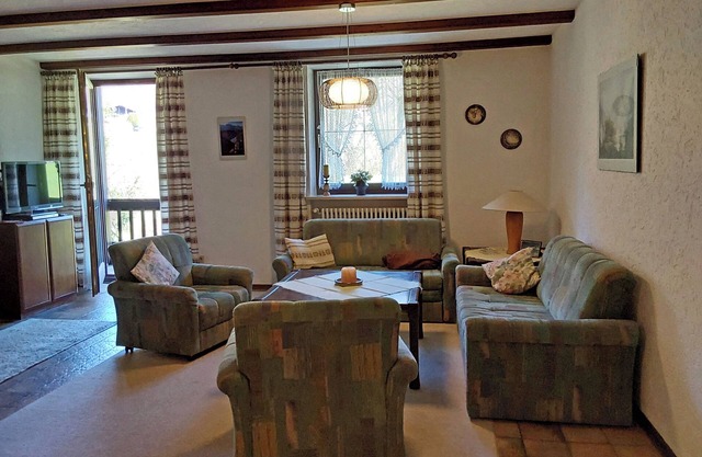 Vacation apartment Kampenwandausblick 68 sqm with separate bedroom and balcony