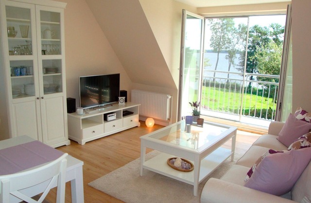 Vacation apartment/apartment for 2 guests with 42m² in Klein Wittensee (1764)