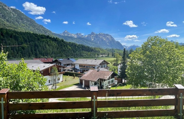 Vacation apartment/apartment for 4 guests with 85m² in Krün (296810)