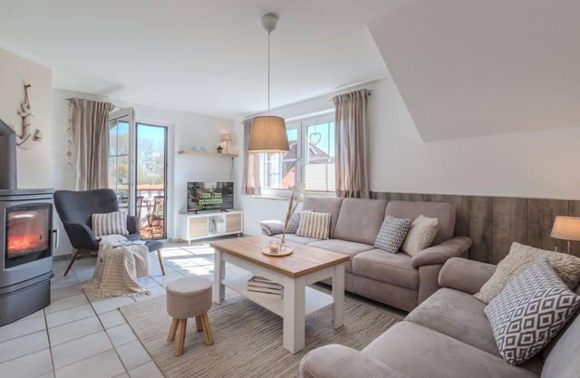 Vacation apartment/apartment for 6 guests with 105m² in Fehmarn OT Wenkendorf (272545)