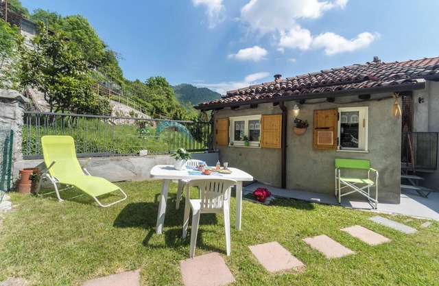 Vacation Home "Erve Come una Volta" with Mountain View & Garden