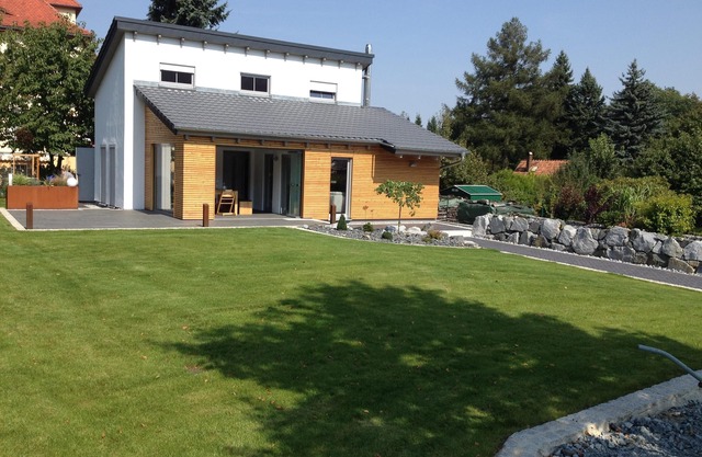 Vacation home for up to 6 people with large garden, 3 bedrooms and 2 bathrooms <b