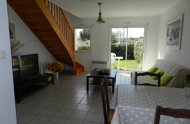 Vacation home in Quiberon with small garden and terrace