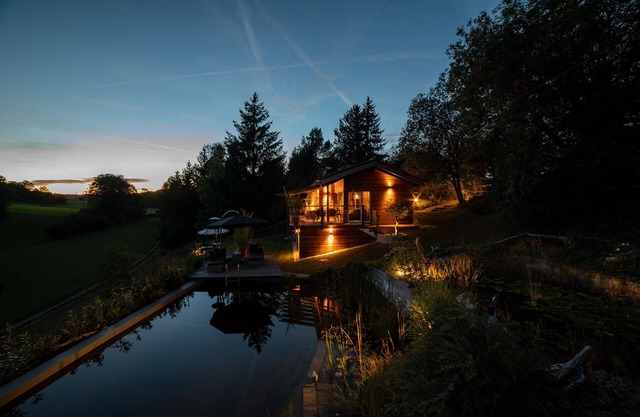 Vacation home in the Schwabische Alb with swimming pond and sundeck.nn