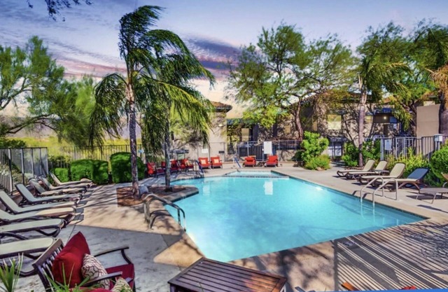 Vacation Near Sabino Canyon and Ventana Canyon Resort - Bikes Included!