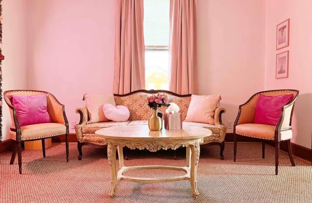 Valentine Suite/1BD/1BA Apt in Holiday Housenn