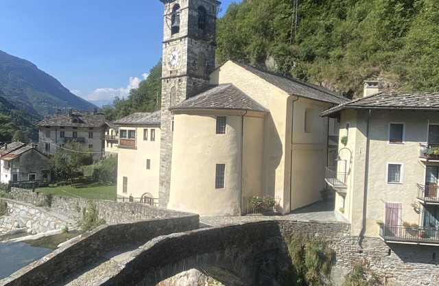 VALLEY OF GRESSONEY FONTAINEMORE TRILOCALE