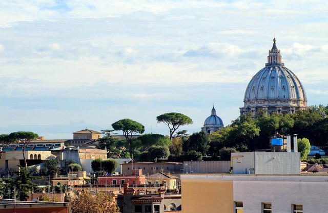 Vatican! Beautiful, quiet and central apartment! Free A.C & Fast WiFi !