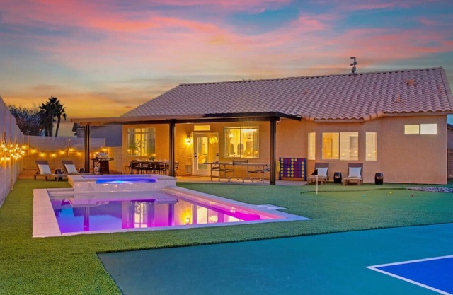 Vegas Group 6BD Pickleball, Pool, Movie Room, More