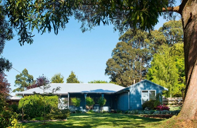 Verdant forests, gardens, open fires and a spa bath beckon in central Trentham.