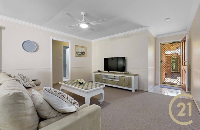 "Victoria Villa" - Margate Q 4109