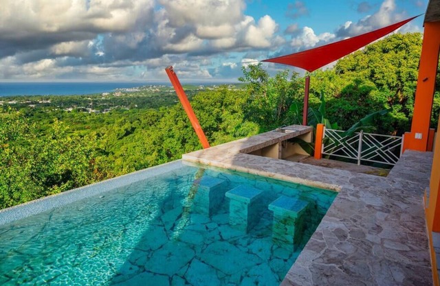 Vieques Villa Gallega - Oceanview w/Infinity Pool
