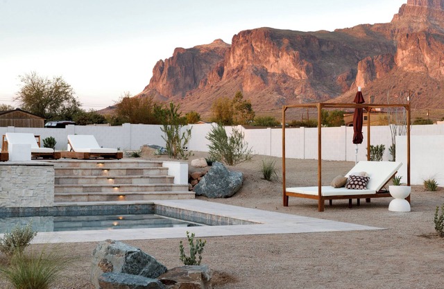 Views - Heated Pool - 10 person Hot Tub - Golf - Game Room - Pickleball Court